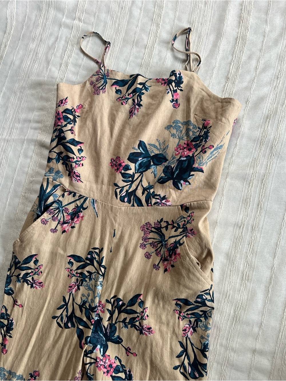 LEITH Cropped Linen Floral Jumpsuit | S - Picture 4 of 14